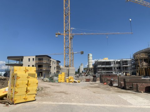 Complesso residenziale “Pioppi” presso il porto di Peschiera del Garda (VR)
